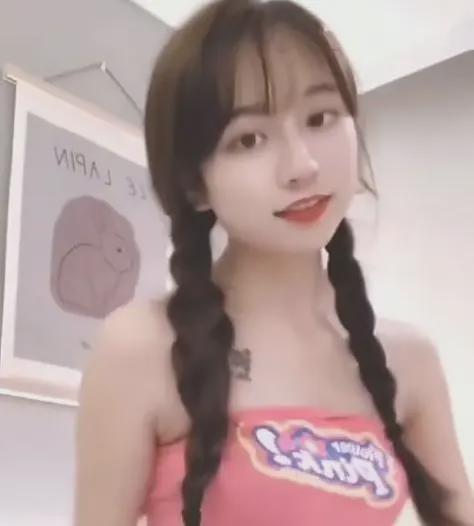 抖音网红胖妞照片,自信魅力，颠覆传统审美